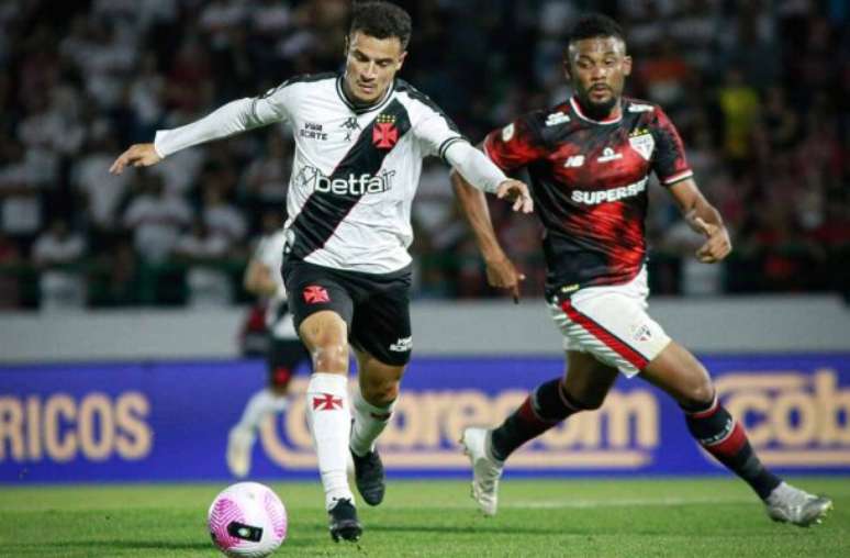 Bajo el mando de Paiva, el Vasco encajó por primera vez tres goles en un mismo partido