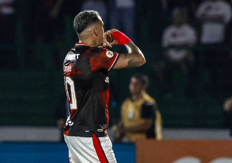 São Paulo se rehabilitó esta temporada y venció a Vasco en Campinas en el Brasileirão