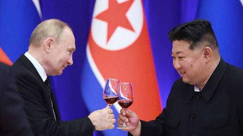 Putin e Kim Jong Un brindaram durante uma recepção em Pyongyang em 19 de junho.