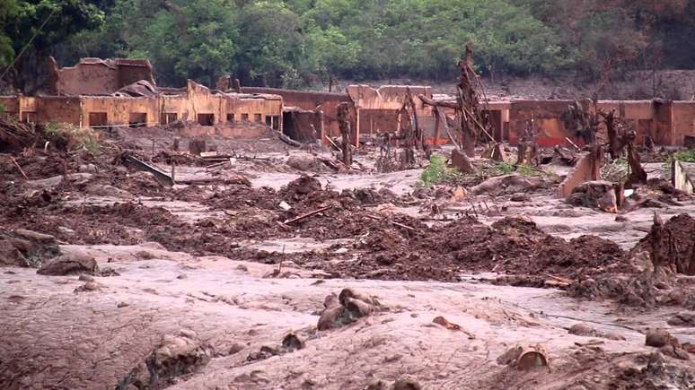 Fundação da Vale (VALE3), Samarco e BHP promete mais R$ 2 bi por Mariana