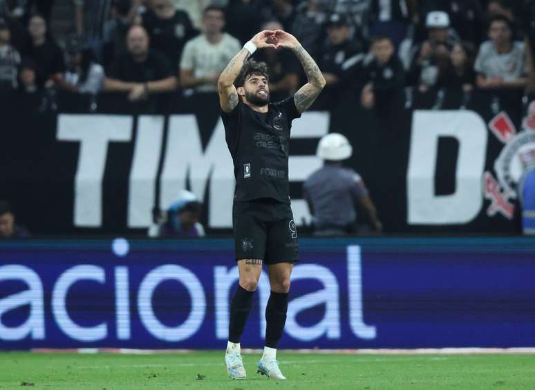 Após derrota do Corinthians, Yuri Alberto fica feliz com gol e elogia Depay: “Um fenômeno”