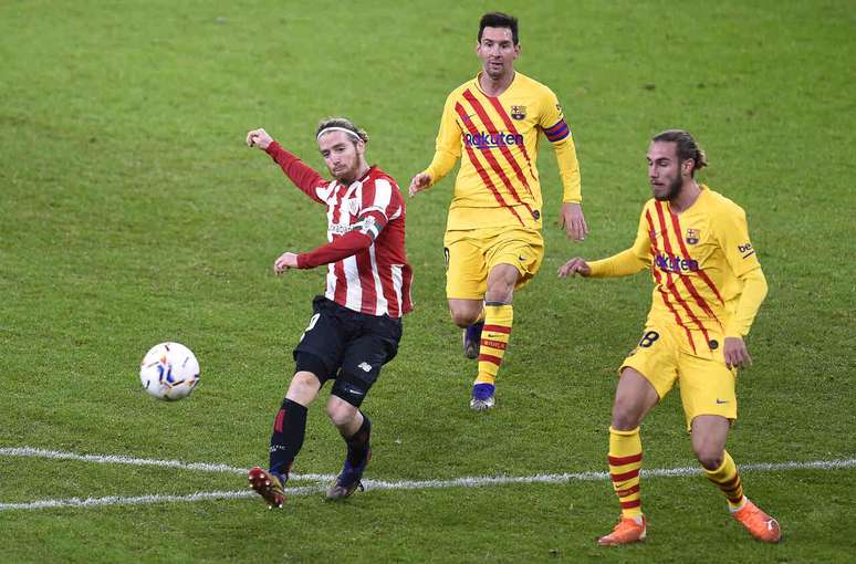 En Barcelona, ​​Mingeza jugó 32 partidos con Messi.