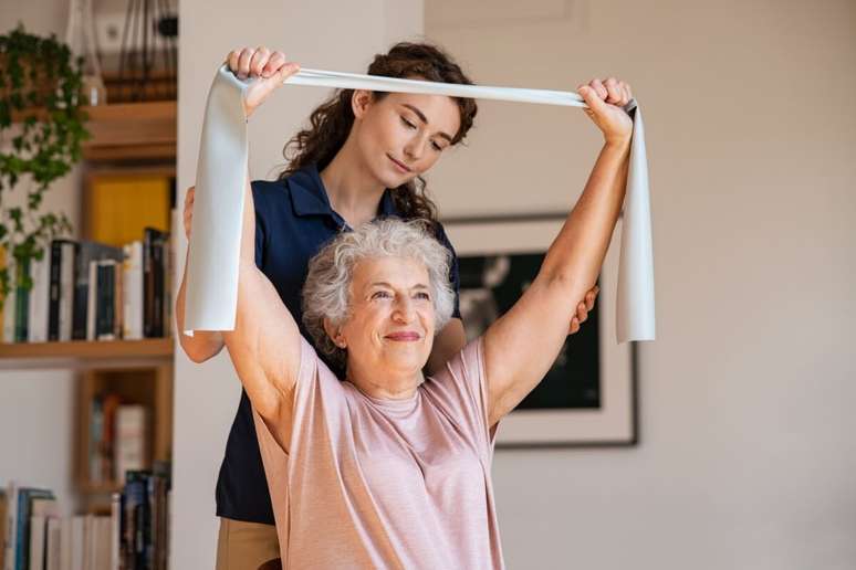 Osteoporose kann Frauen und Männer befallen 