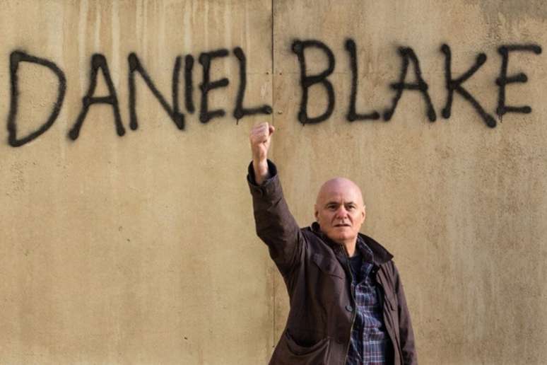 “Eu, Daniel Blake” faz um retrato sensível das dificuldades enfrentadas pelas pessoas mais vulneráveis em acessar os direitos básicos 