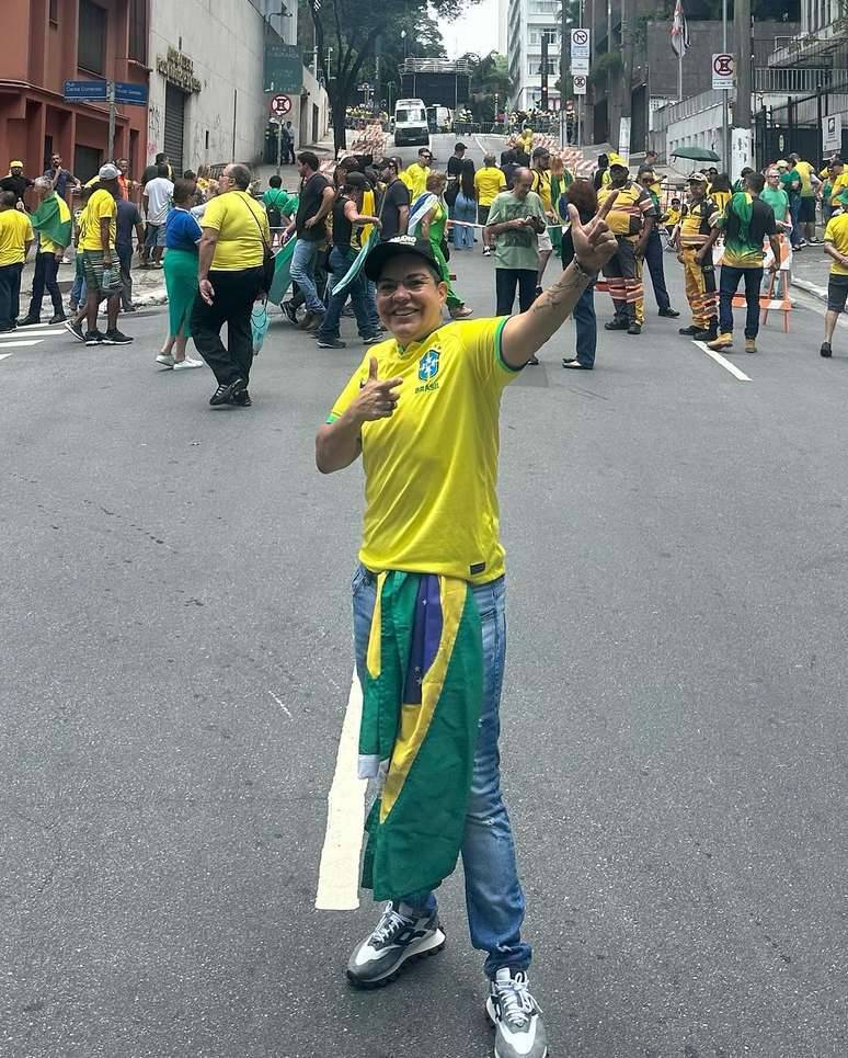 L&eacute;sbica e f&atilde; de Jair Bolsonaro (PL), Isa Marcondes foi eleita vereadora com o maior n&uacute;mero de votos em Dourados (MS) 