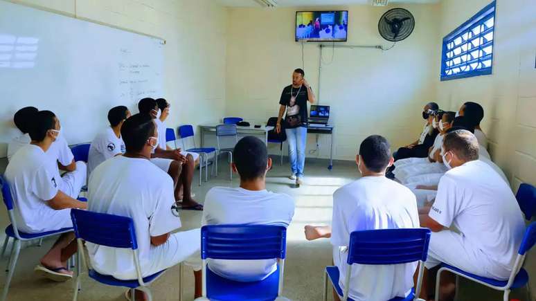 Conanda) publicou a Resolução 252 que proíbe o uso de armas letais em unidade socioeducativas