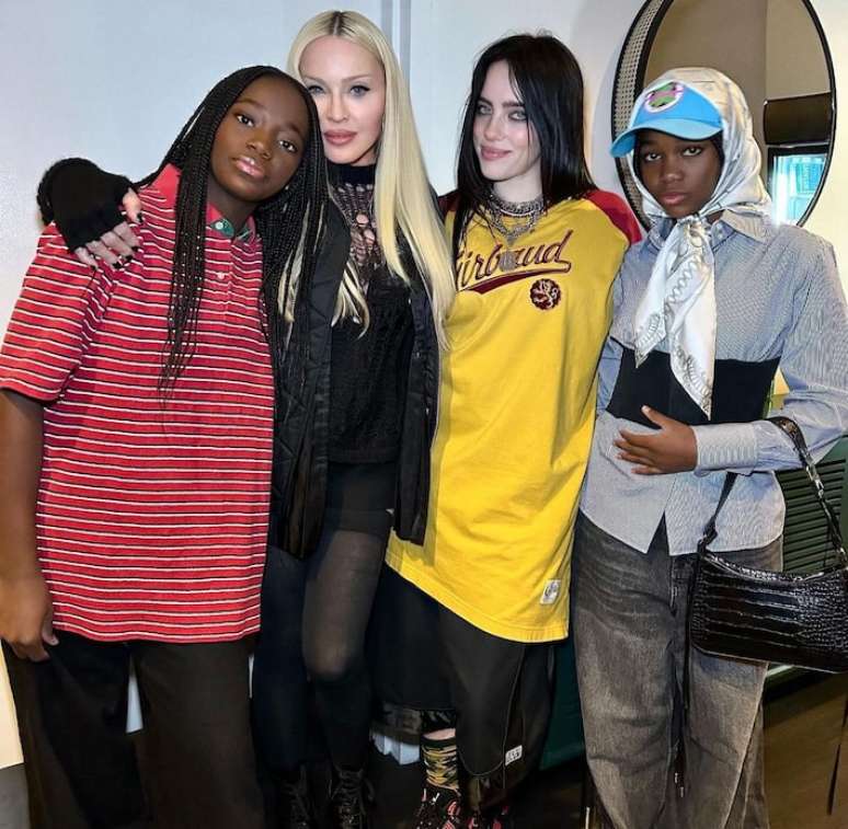 Madonna levou as filhas Estere e Stella, de 12 anos, para assistir a um show de Billie Eilish.