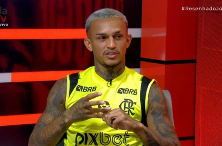 Reprodução / Fla VT - Legenda: Wesley em entrevista a Fla TV