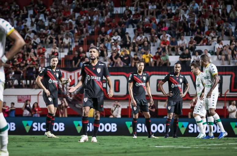 ‘Duelo dos desesperados’ encerra no 0x0. O Atlético Goianiense encara o tricolor na próxima rodada do campeonato