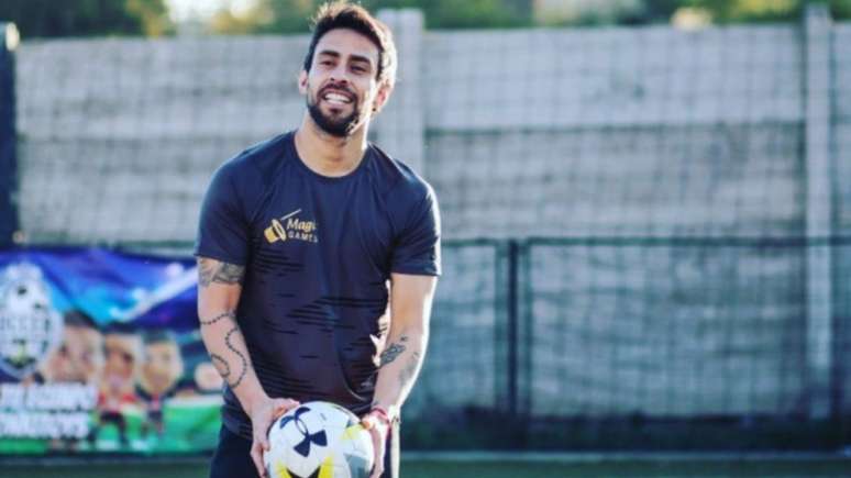 A detenção de Jorge Valdivia teve repercussões significativas, tanto para ele pessoalmente quanto para a imagem do futebol chileno