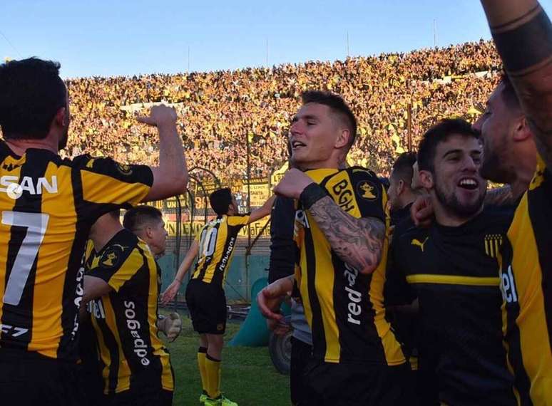 Varela durante a sua passagem pelo Peñarol –