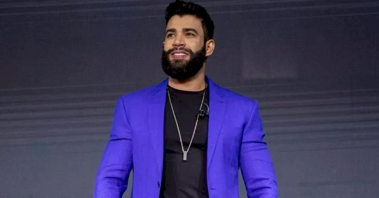 Gusttavo Lima mostra celular destru&iacute;do nas redes e diz que n&atilde;o vai trocar: "Sem tempo"