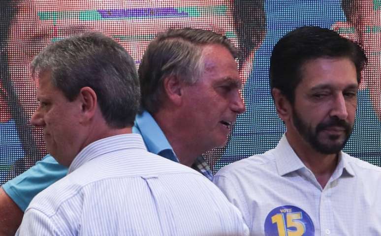 O ex-presidente Jair Bolsonaro (PL) em almoço com o prefeito Ricardo Nunes (MDB) e o governador Tarcísio de Freitas (Republicanos)