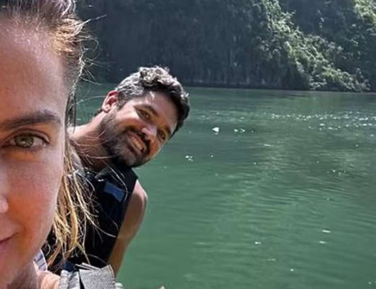 Após polêmica com namoro, Carol Barcellos e Marcelo Courrege postam fotos juntos em viagem ao Vietnã