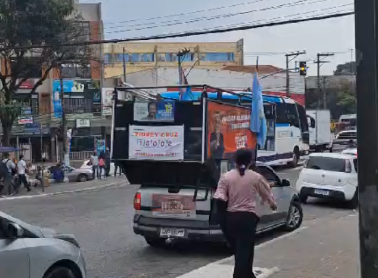 Demonstranten beschwerten sich über das Geräusch von Nunes' Auto während Boulos' Wahlveranstaltung in SP