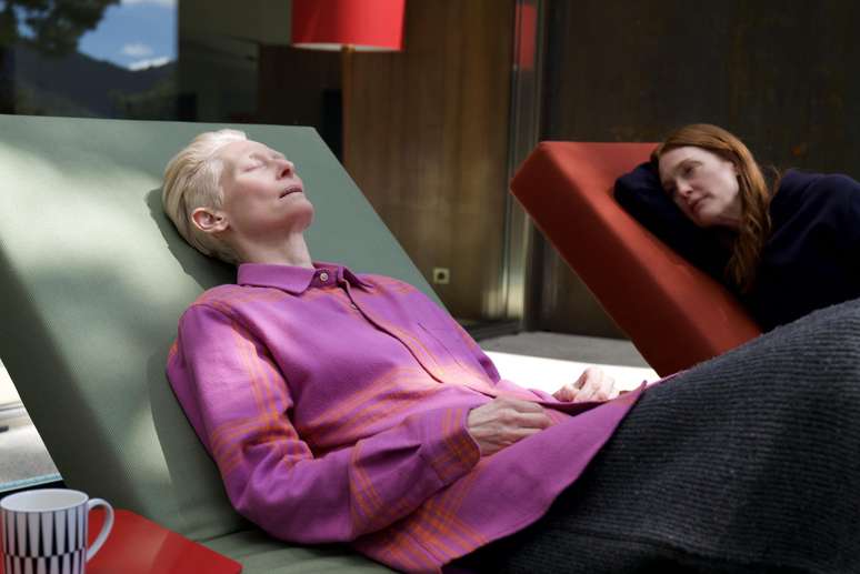 Julianne Moore und Tilda Swinton in „The Room Next Door“