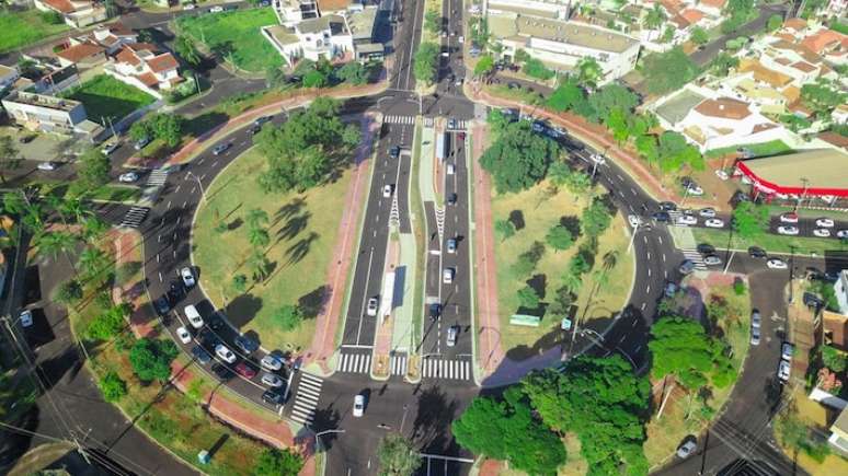 Ribeirão Preto, cidade a 313 km da capital paulista