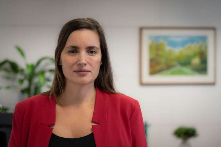 'Há oportunidades, desafios, como questão de transformação digital e inteligência artificial', diz Constanza Negri