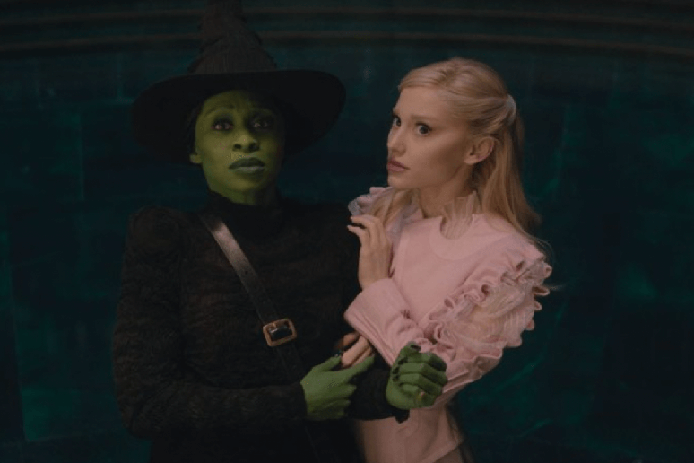 A amizade e o conflito entre Elphaba e Glinda ganham vida em “Wicked: Parte 1”, uma adaptação do famoso musical da Broadway 