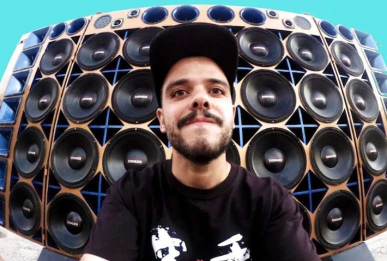 João Rebello, ex-ator mirim da Globo, trabalhava como DJ