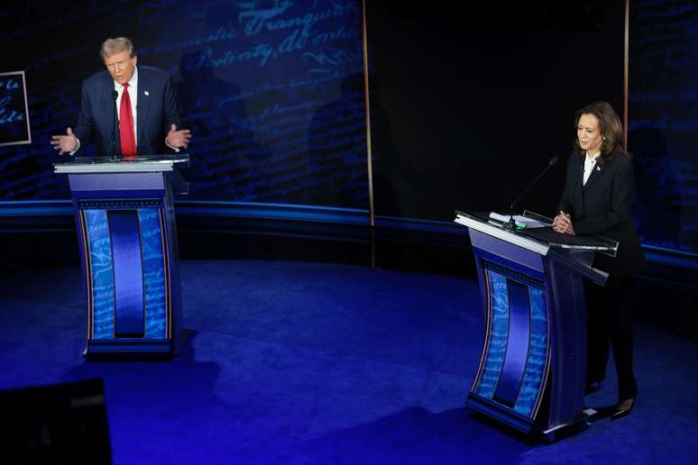 A corrida pela presidência dos Estados Unidos entre a democrata Kamala Harris, atual vice-presidente, e Donald Trump, ex-presidente.