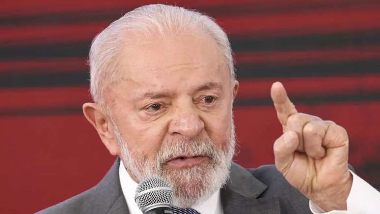 Lula posta vídeos em apoio a candidatos um dia antes do segundo turno