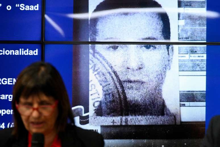 Ministra da Seguran&ccedil;a da Argentina revela identidade de suposto chefe operacional do Hezbollah