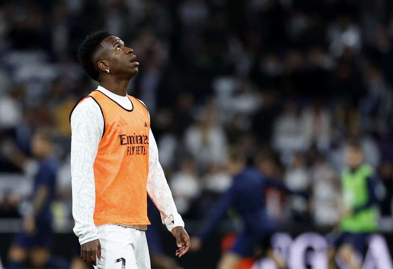 Vinicius Jr antes de entrar em campo contra o Barcelona, no &uacute;ltimo s&aacute;bado, 26