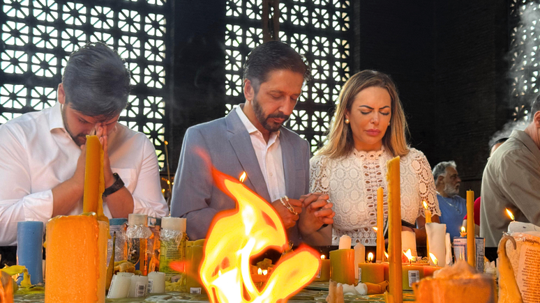 Ricardo Nunes (MDB) acompanhado da esposa no Santuário Nacional de Aparecida, segunda-feira, 28