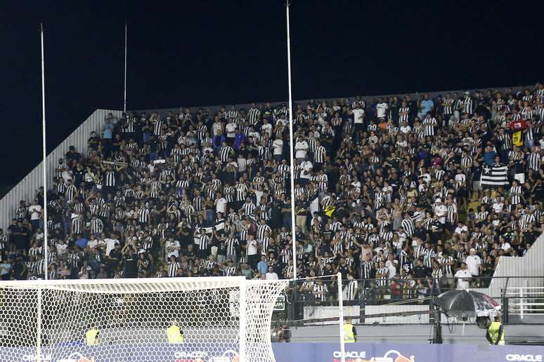 Torcida visitante do Botafogo. 