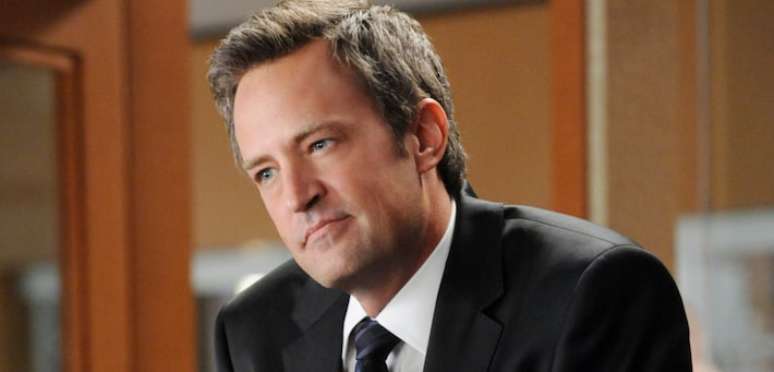 Matthew Perry em 'The Good Wife'. Ele era um dos atores mais queridos de sua geração e foi encontrado morto em sua casa há um ano.