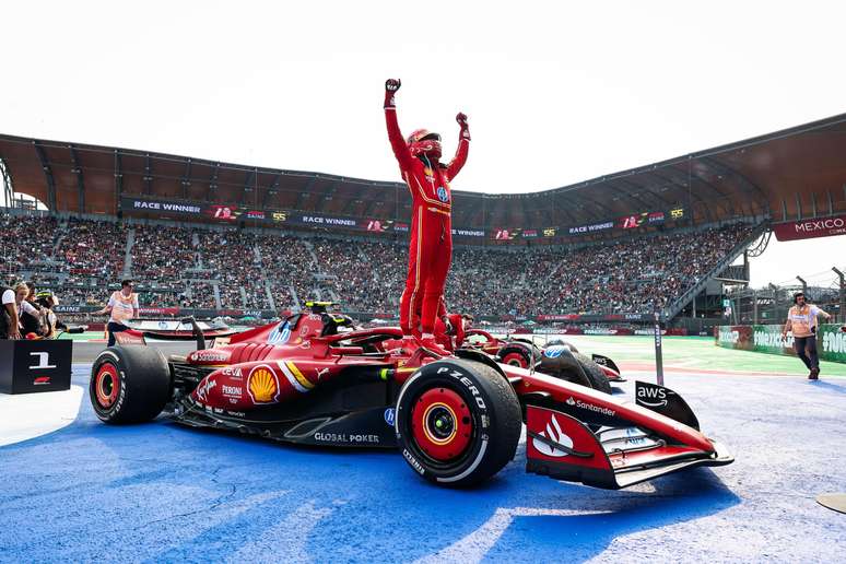 Carlos Sainz Jr., da Ferrari, venceu o GP do México de F1