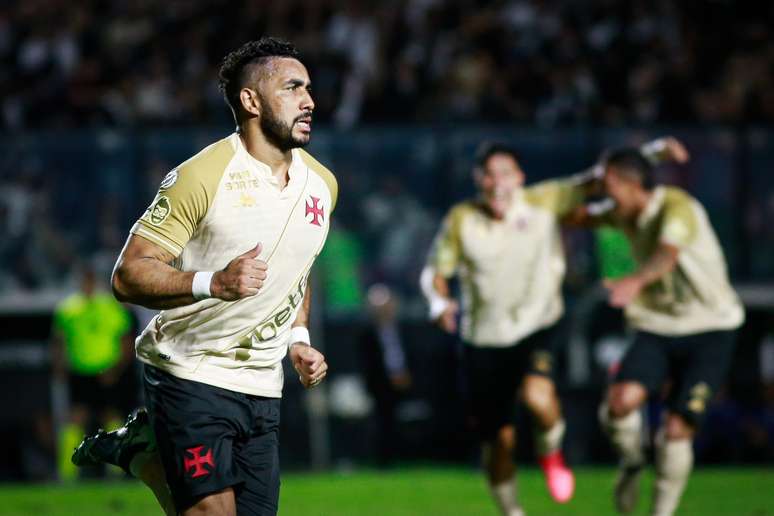 Vasco venceu e entra de vez na briga por vaga na Libertadores 