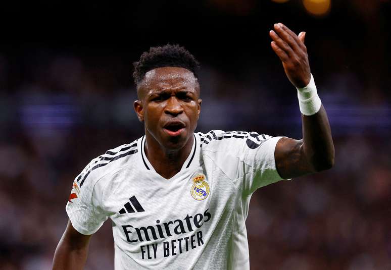 Vinícius Jr em jogo do Real Madrid contra o Barcelona
