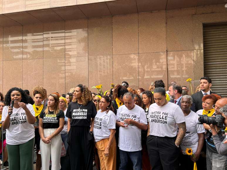 Ligia Batista, Agatha Arnaus, Anielle Franco, Marinete da Silva, Antônio Francisco da Silva Neto, Luyara Franco, antes de julgamento de réus acusados de matar Marielle Franco e Anderson Gomes