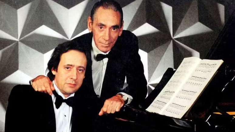 Arthur Moreira Lima (ao piano) com Nelson Gonçalves na capa do disco ‘O boêmio e o pianista’, de 1992