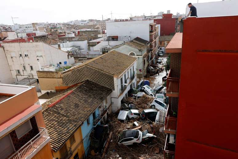 Cidade de Paiporta, na região de Valência, foi uma das mais atingidas