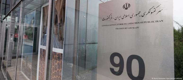 Ministério alemão do Exterior ordenou fechamento dos consulados iranianos em Frankfurt, Munique e Hamburgo