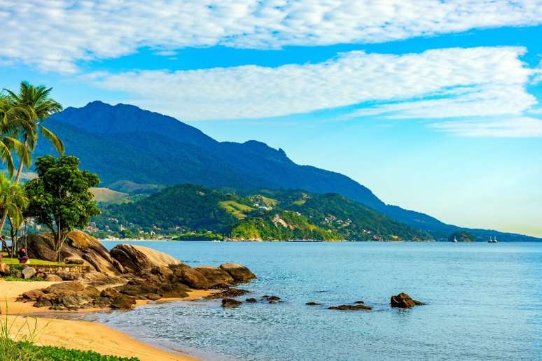 No litoral paulista, Ilhabela guarda um refúgio de biodiversidade e beleza natural, cativando visitantes com sua rica fauna e flora