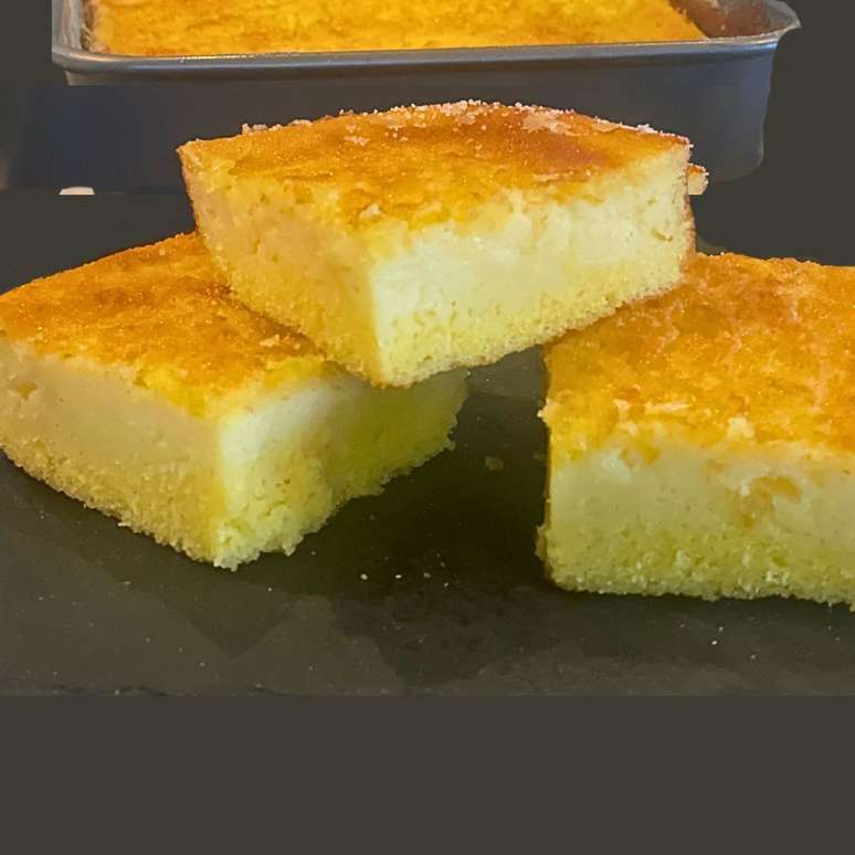 BOLO DE FUBÁ CREMOSO