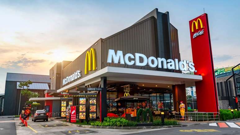 As lojas do McDonald’s nas áreas afetadas pararam temporariamente de usar cebolas em fatias