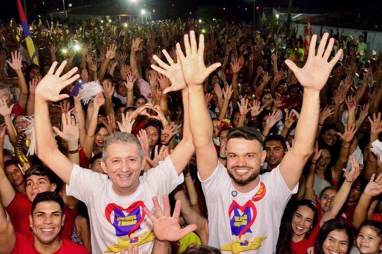 Vice de Ipaporanga, Cleoto Bezerra, e prefeito Amaro Pereira são filiados ao PT