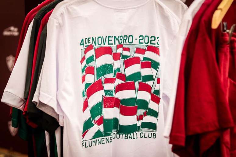 Camisa faz alusão às bandeirinhas da torcida do Fluminense na final –