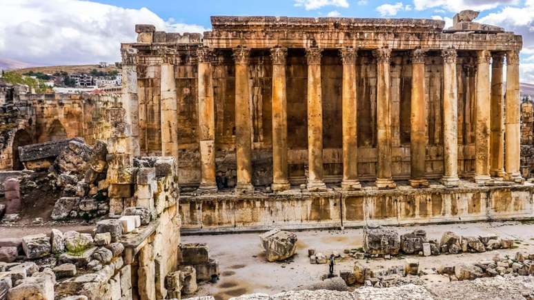 Tempo em homenagem a Baco, deus romano do vinho em Baalbek