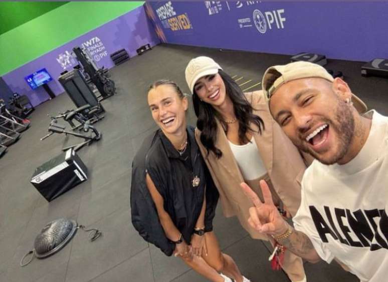 Neymar junto com Bruna Biancardi e Aryna Sabalenka