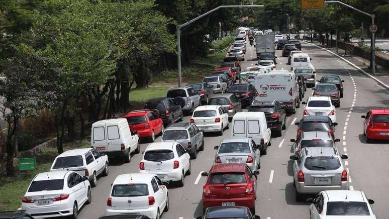 Mercado brasileiro de veículos pode ter 20 anos de atraso