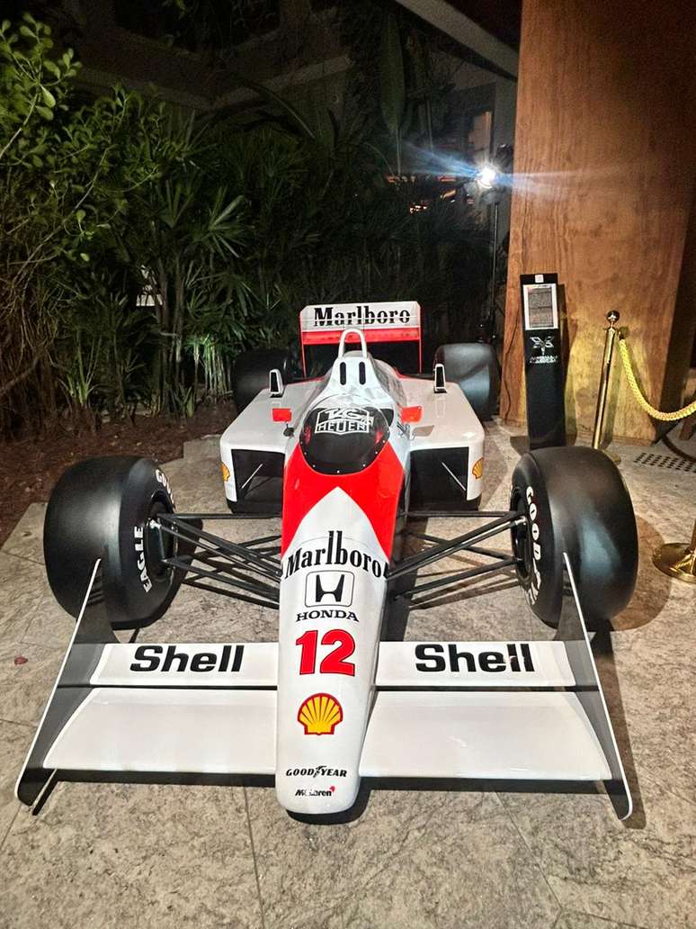 Réplica da McLaren MP4/4