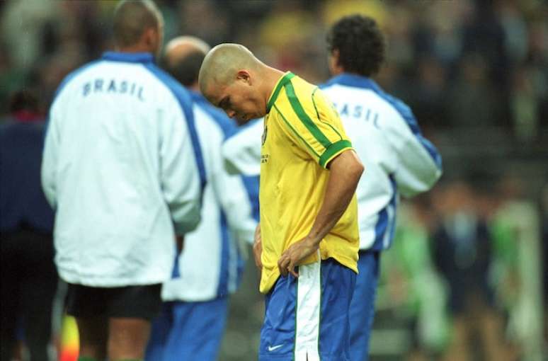 Ronaldinho, o 'Fenômeno', em foto de julho de 1998, após derrota para a França na final da Copa do Mundo