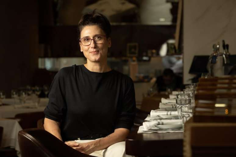 Paola Carosella em seu restaurante Arturito. Cozinheira relembrou assédio que sofreu aos 12 anos.