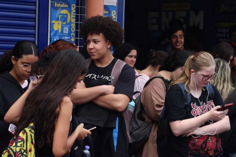 Candidatos fazem prova na Unip Barra Funda, na zona oeste de São Paulo